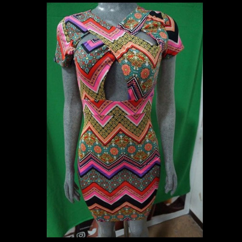 GORGEOUS MULTICOLORED AZTEC BODYCON MINI DRESS BRAND NEW